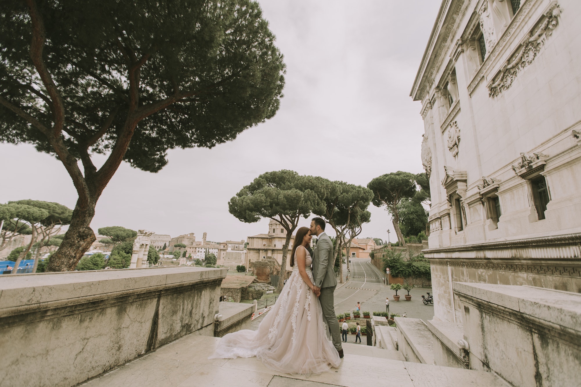 Wedding couple in Rome, Italy